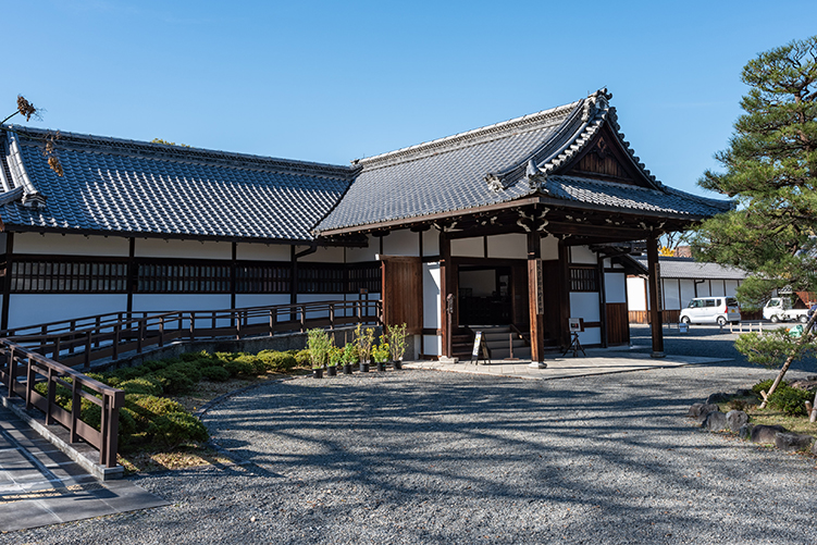Storage and Exhibition at the Site of the Kan-in no Miya Residence
