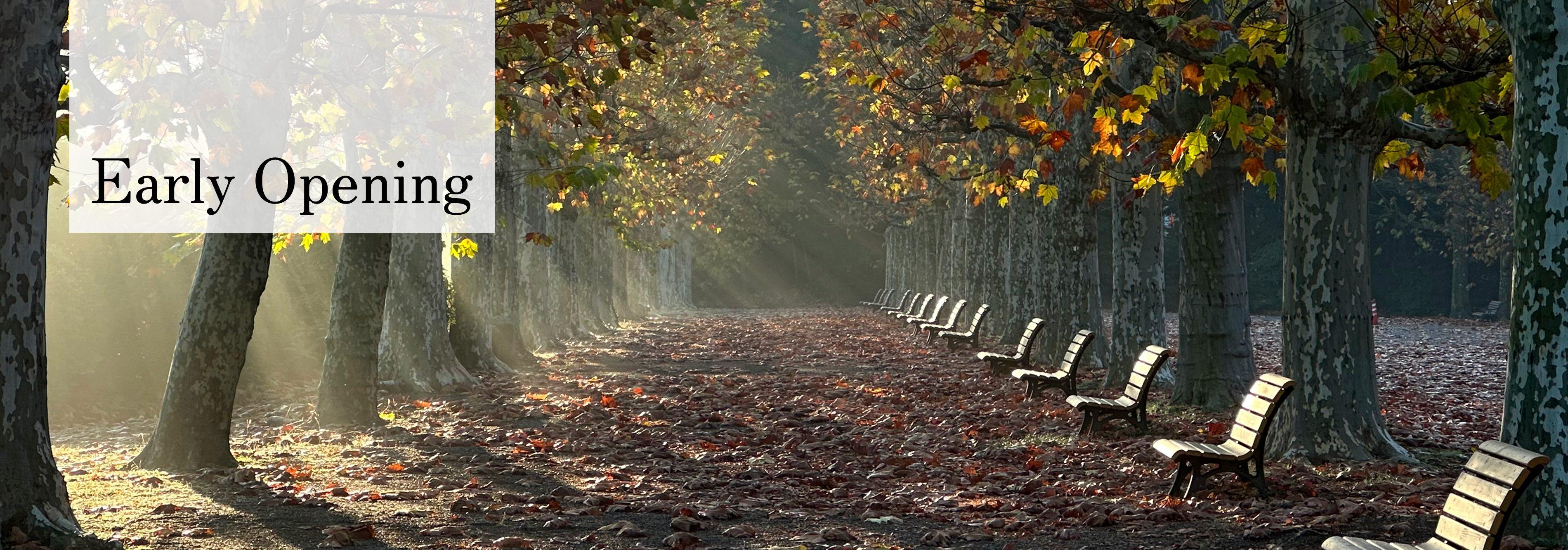 Early Morning Opening at Shinjuku Gyoen.  Click here for the opening schedule and details.