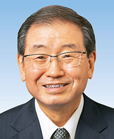 会長の十倉雅和さんの顔写真です。