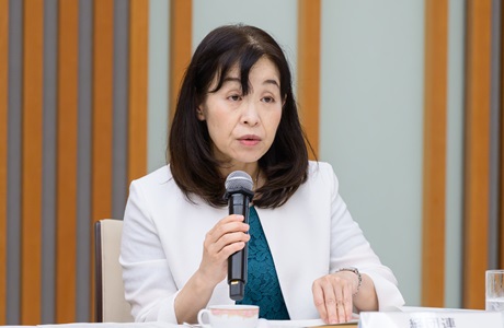写真：会場で発言する経団連自然保護協議会