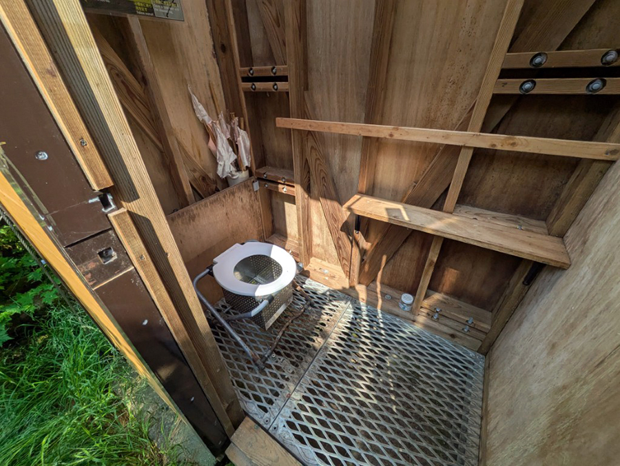 携帯トイレブースの写真