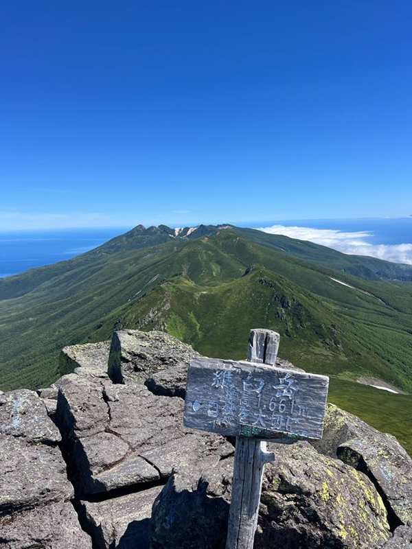 羅臼岳山頂の様子