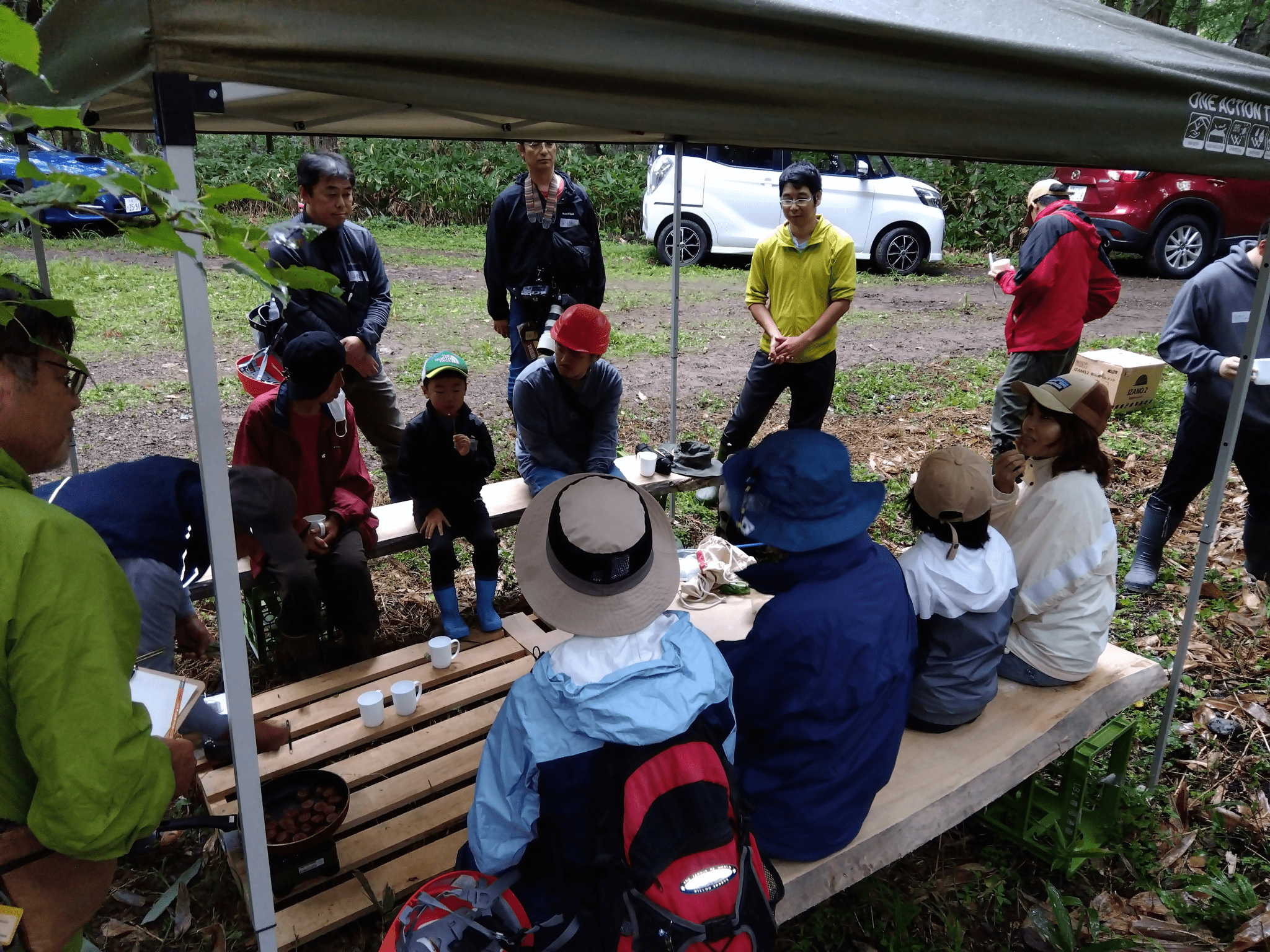 画像：「茂寄の森」で行った子ども向けプログラムの「夏の回」の様子