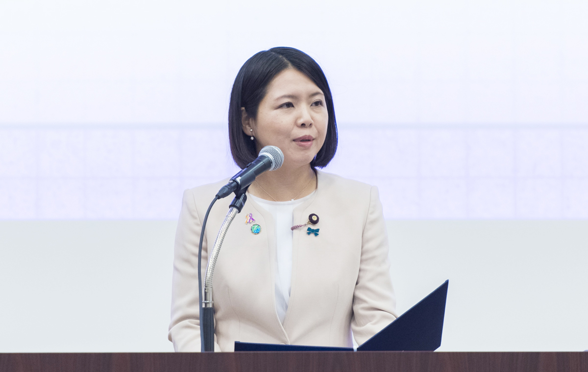 開会挨拶 環境大臣政務官　友納　理緒